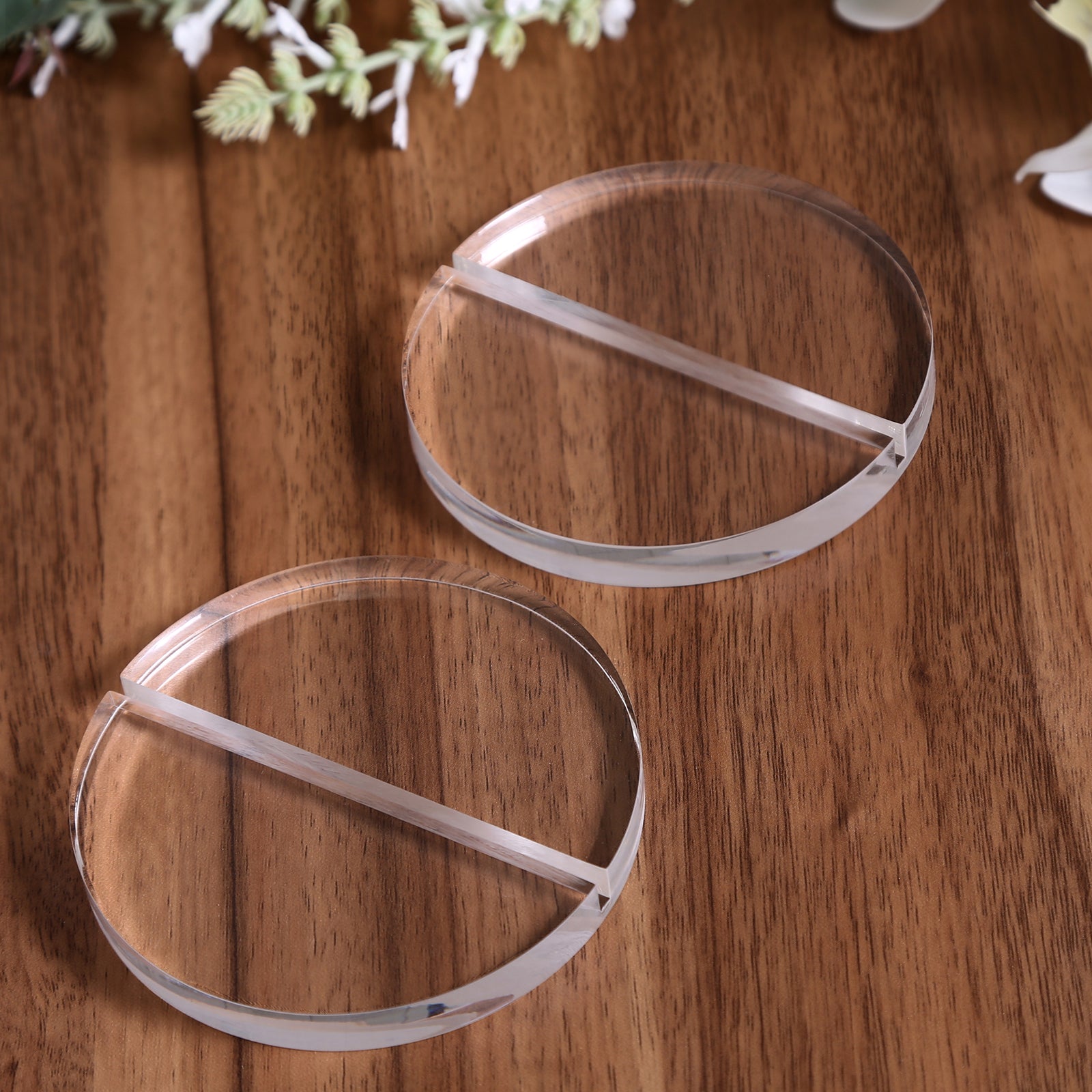 UNIQOOO 4" Clear Acrylic Round Stand |3mm Double-sided Slot Wedding Sign Holders, Perfect for Wedding, Table Number, Exhibition, Office, Restaurant, Business, 4 Count